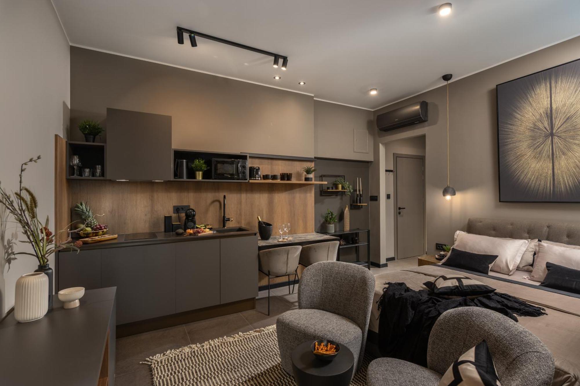 Nautilus Luxury Apartments 2 غييكا المظهر الخارجي الصورة